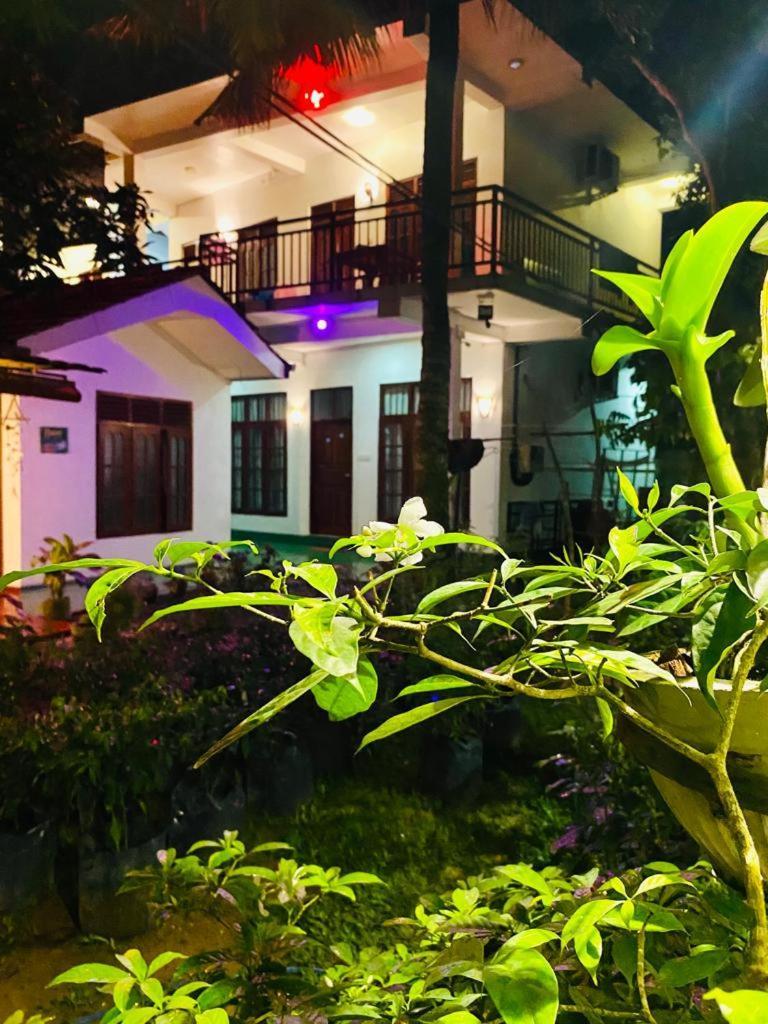 מיריסה Gihan Guesthouse מראה חיצוני תמונה
