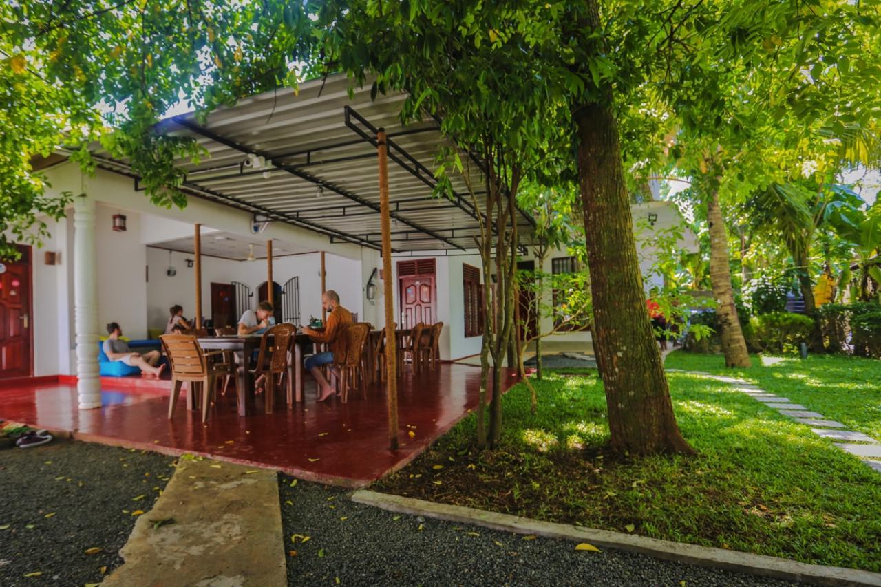 מיריסה Gihan Guesthouse מראה חיצוני תמונה